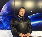 Знахар,  маг Сергій Кобзар допоможе в найважчих випадках. 